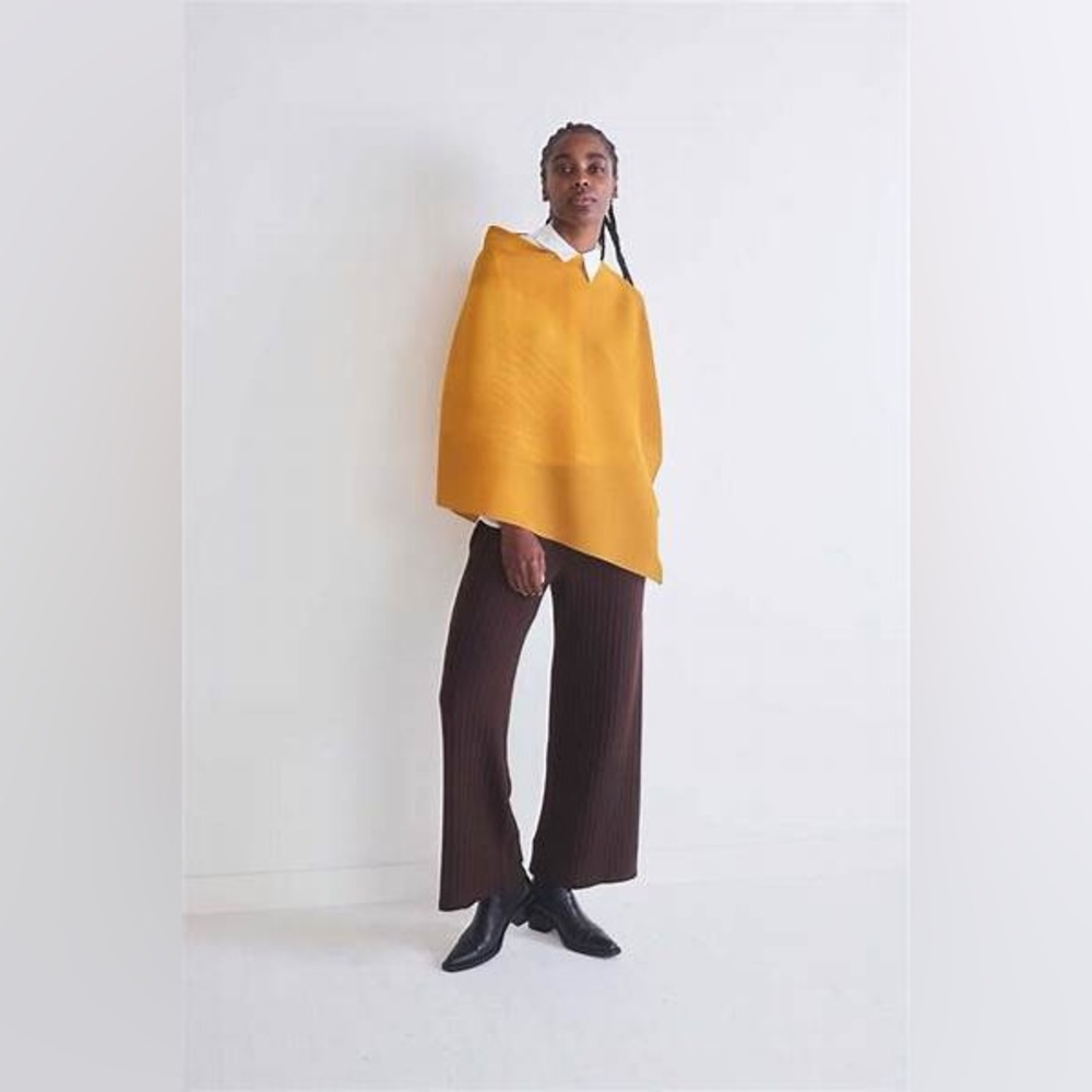 NWT Ruti Noelle Pleated Shawl Mustard Goldenrod OS